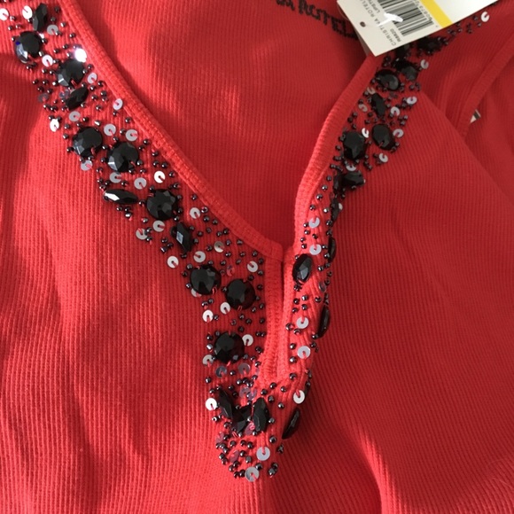 New red ribbed tank top with black Beaded neckline - Picture 7 of 8